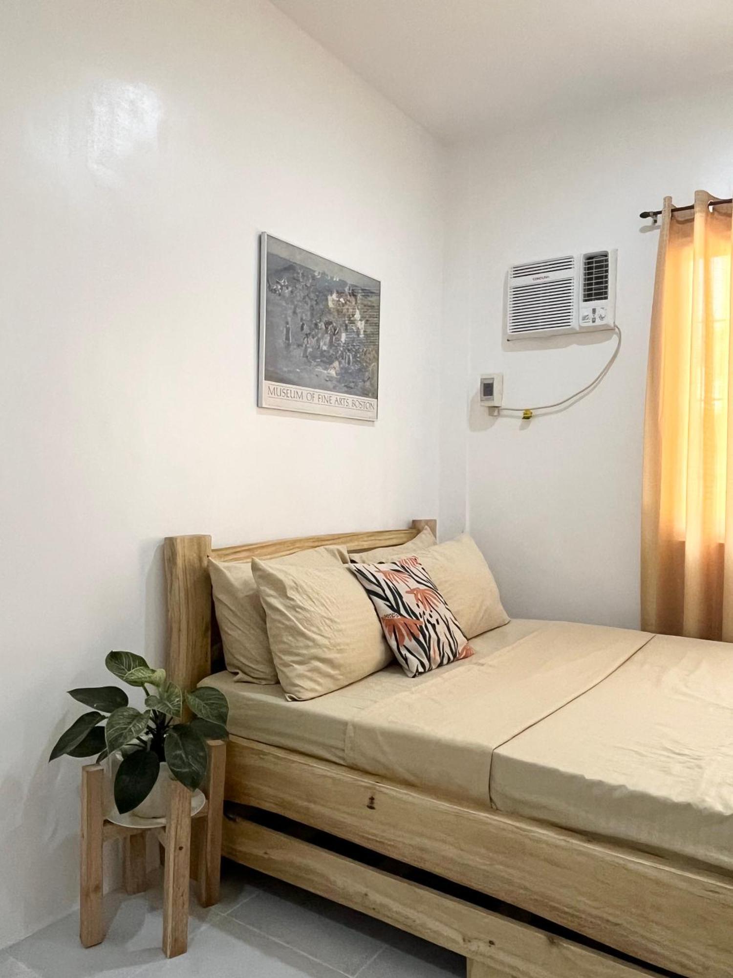 Sunnydale Apartelle -Room Accommodation Near Calatagan Beach Resorts Batangas Eksteriør bilde